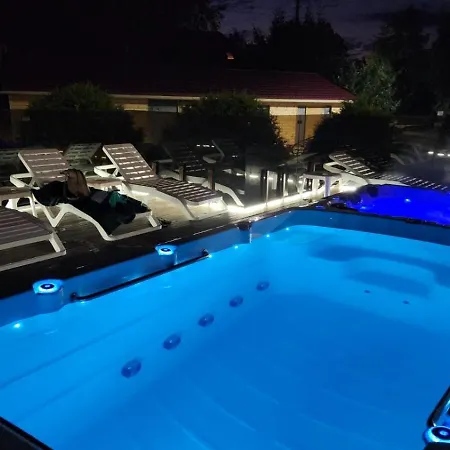 Triumph Aparthotel 3*